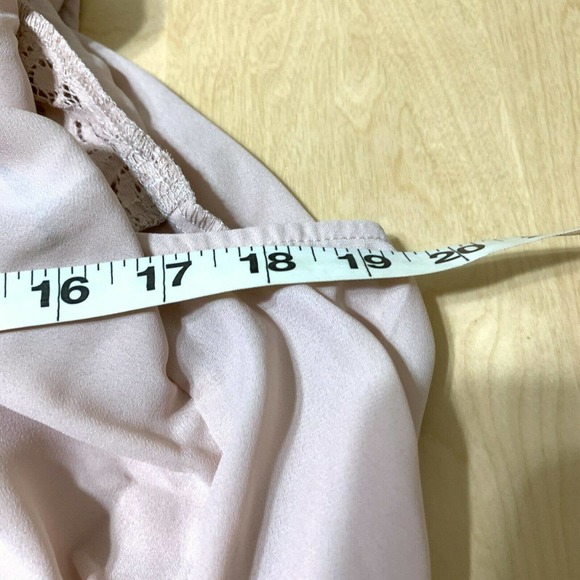 Doe & Rae Bell Sleeve Crochet Lace Blouse Lattice - Picture 3 of 7